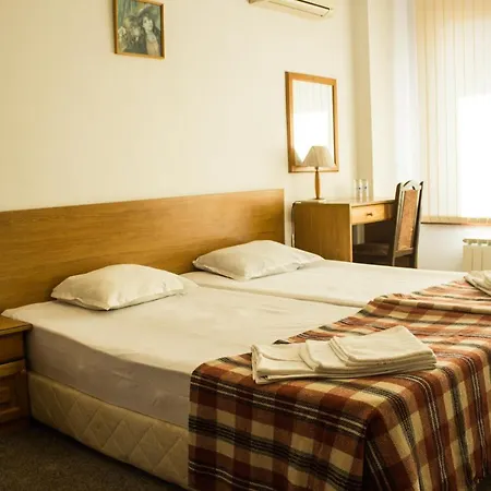 Отель Family Saint Iliya 3*