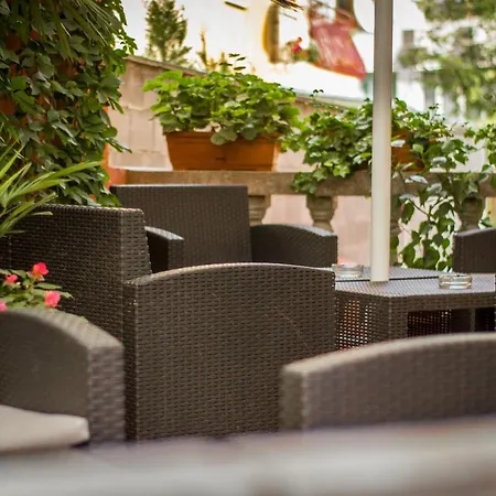 семеен свети илия Хотел