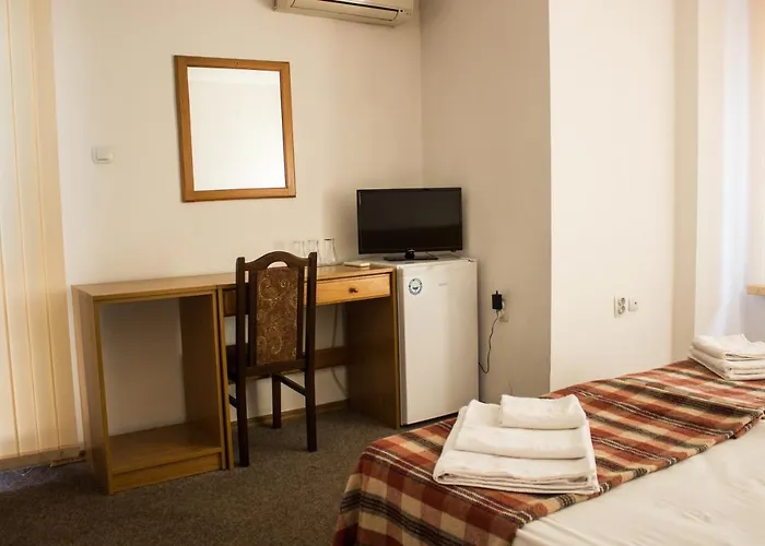 Family Saint Iliya Hotel