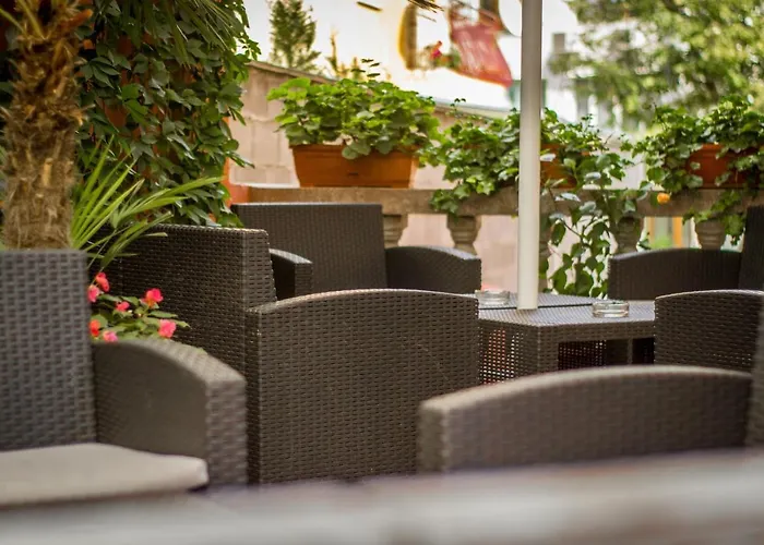 Family Saint Iliya Hotel